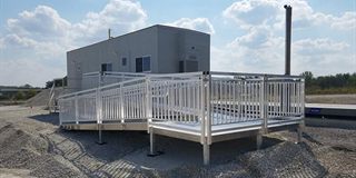 Modular aluminum wheelchair ramp